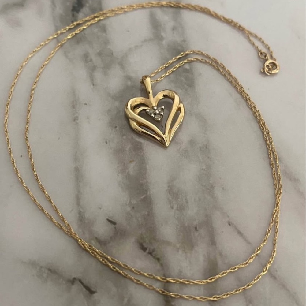 10k yellow Gold Double Heart Diamond Pendant And 10k Gold fine Necklace - Picture 2 of 6